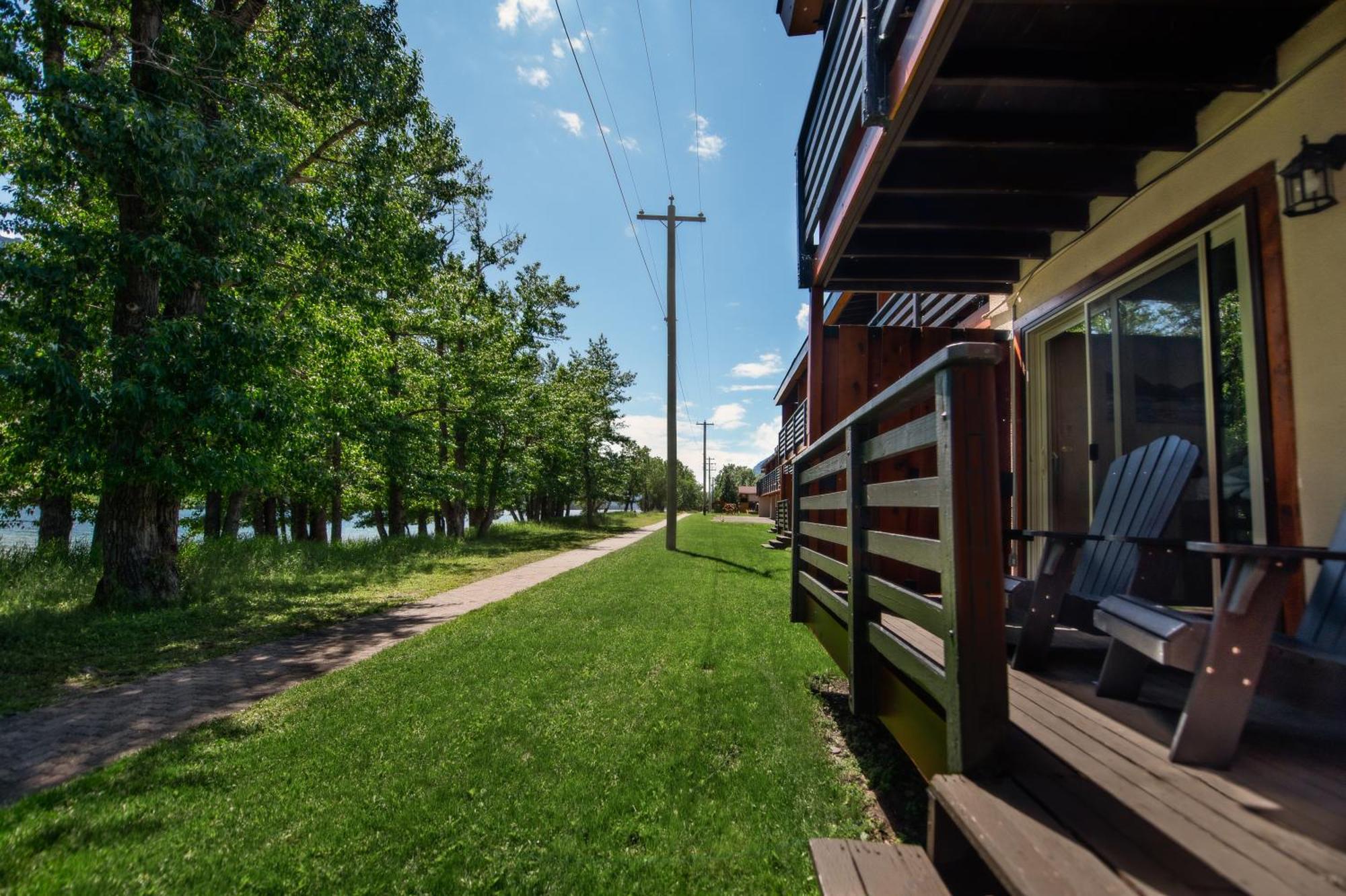 Bayshore Inn & Spa Waterton Park Luaran gambar