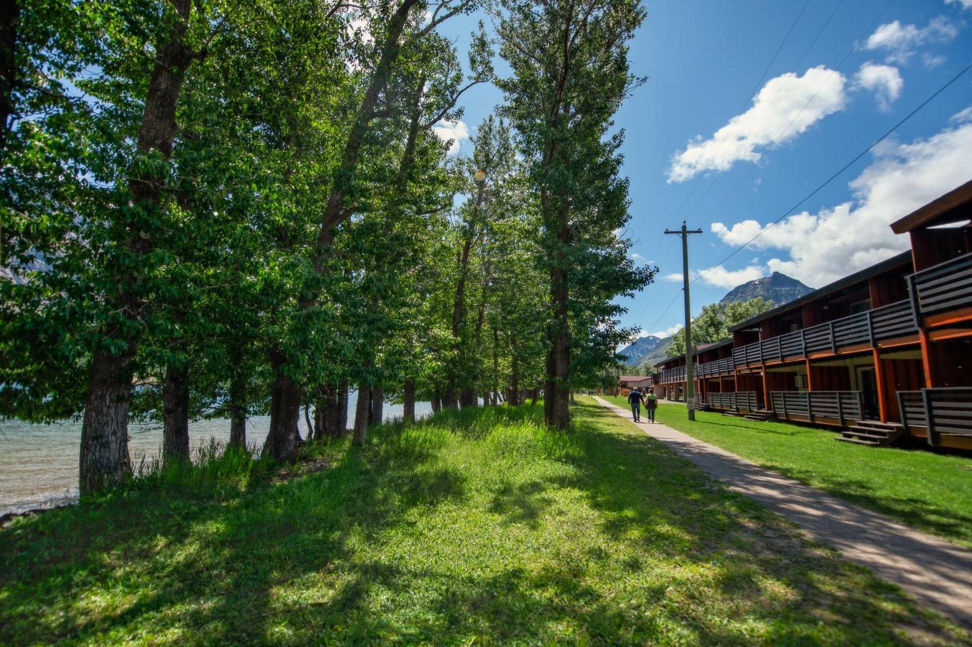 Bayshore Inn & Spa Waterton Park Luaran gambar